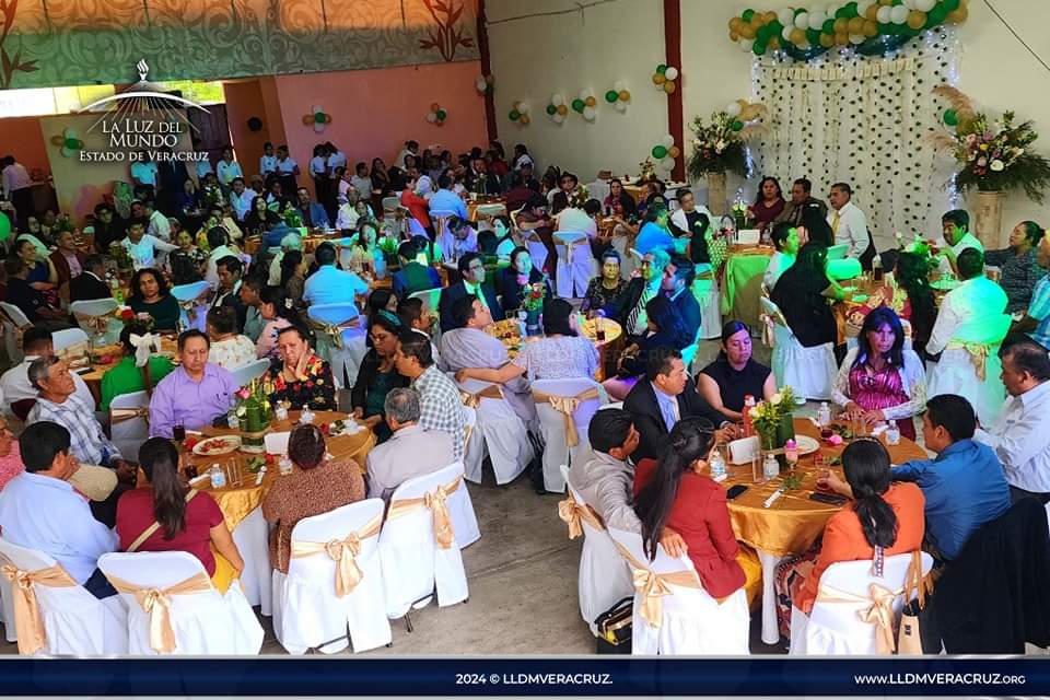 Convivencia de Matrimonios felices en la La Luz Del&nbsp;Mundo.